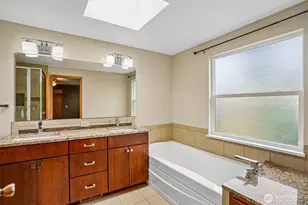1027 Crestwood Ln, Fircrest, WA 98466 - Photo 15