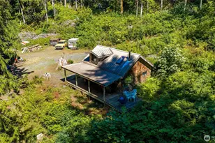 9075 Upper Frost Creek Rd, Maple Falls, WA 98266 - Photo 3