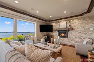 8723 Talbot Rd, Edmonds, WA 98026 - Photo 11