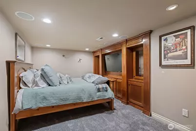 8723 Talbot Road, Edmonds, WA 98026 - Photo 35