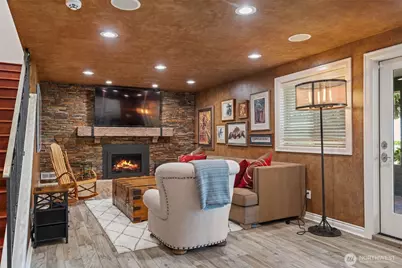 8723 Talbot Road, Edmonds, WA 98026 - Photo 29