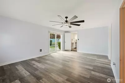 6208 Sycamore Place, Everett, WA 98203 - Photo 25