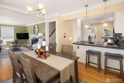 11754 Riviera Place NE, Seattle, WA 98125 - Photo 9