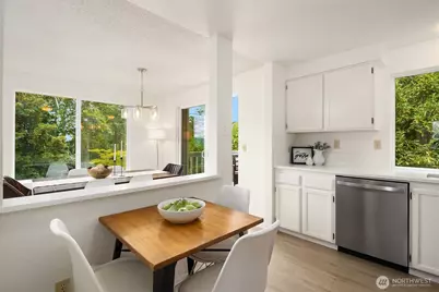 21006 NE 18th Place, Sammamish, WA 98074 - Photo 13