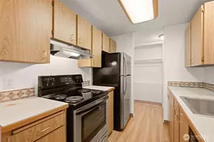 4601 Grandview Dr W, University Place, WA 98466 - Photo 9