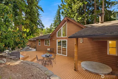 23417 Edmonds Way, Edmonds, WA 98026 - Photo 27