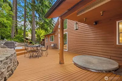 23417 Edmonds Way, Edmonds, WA 98026 - Photo 21