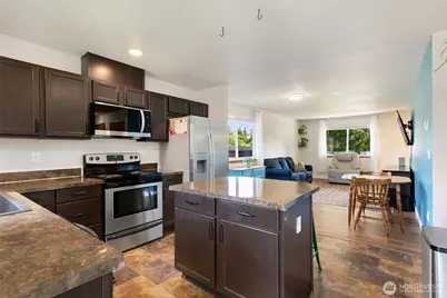 22207 126th Street E, Bonney Lake, WA 98391 - Photo 7