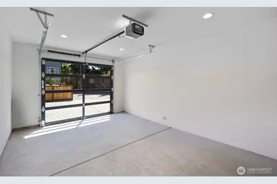 726 N 89th Street, Seattle, WA 98103 - Photo 39
