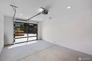 726 N 89th St, Seattle, WA 98103 - Photo 39