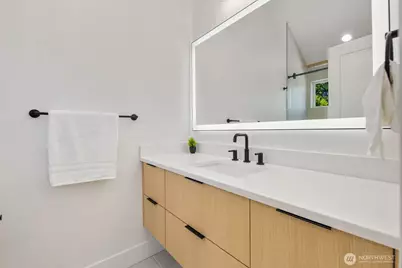 726 N 89th Street #B, Seattle, WA 98103 - Photo 21