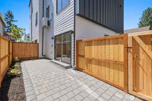 726 N 89th St, Seattle, WA 98103 - Photo 27