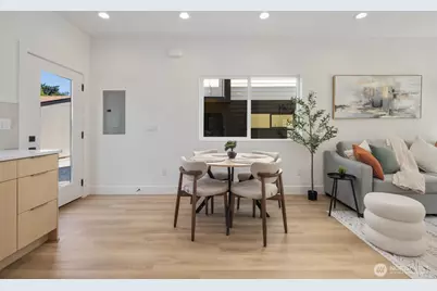 726 N 89th Street #B, Seattle, WA 98103 - Photo 7