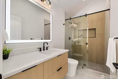 724 N 89th Street, Seattle, WA 98103 - Photo 21