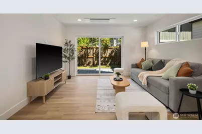 724 N 89th Street, Seattle, WA 98103 - Photo 5