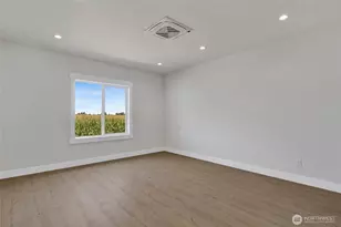 416 W 4th St, Everson, WA 98247 - Photo 17