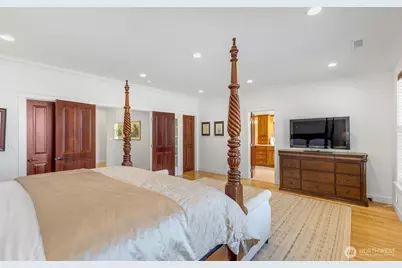 801 W Barrett Street, Seattle, WA 98119 - Photo 17