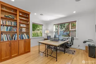 801 W Barrett St, Seattle, WA 98119 - Photo 13