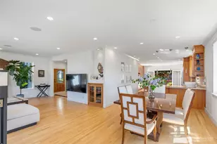 801 W Barrett St, Seattle, WA 98119 - Photo 7