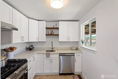 3331 Phillips Avenue, Bremerton, WA 98310 - Photo 9