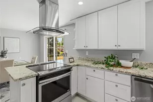 1344 S Woodlawn St, Tacoma, WA 98465 - Photo 9