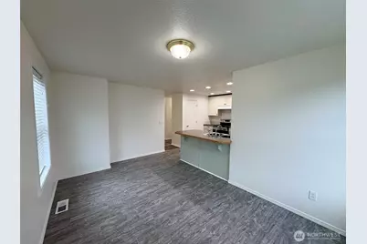 1005 Pacific Avenue N, Kelso, WA 98626 - Photo 5