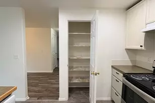 1005 Pacific Ave N, Kelso, WA 98626 - Photo 9