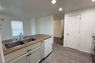 1005 Pacific Ave N, Kelso, WA 98626 - Photo 7