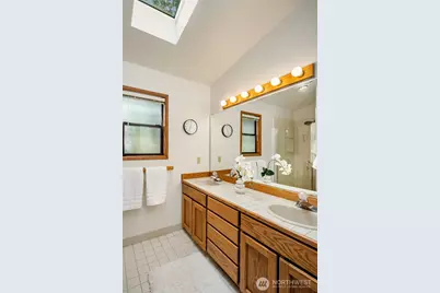 15955 Avondale Road NE, Woodinville, WA 98072 - Photo 19