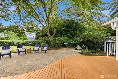 17815 NE 9th Street, Bellevue, WA 98008 - Photo 29