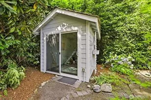 17815 NE 9th St, Bellevue, WA 98008 - Photo 31
