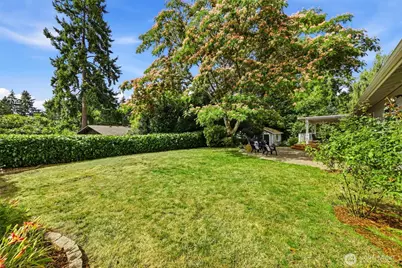 17815 NE 9th Street, Bellevue, WA 98008 - Photo 33