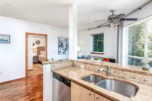 668 S Lane St, Seattle, WA 98104 - Photo 7
