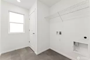 726 129th St E, Tacoma, WA 98445 - Photo 25