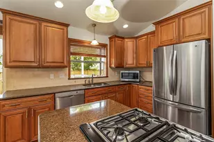 9520 2nd St SE, Lake Stevens, WA 98258 - Photo 5