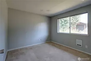 1705 19th Dr NE, Auburn, WA 98002 - Photo 5