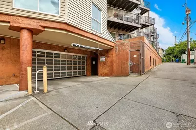 4020 Aurora Avenue N #303, Seattle, WA 98103 - Photo 7