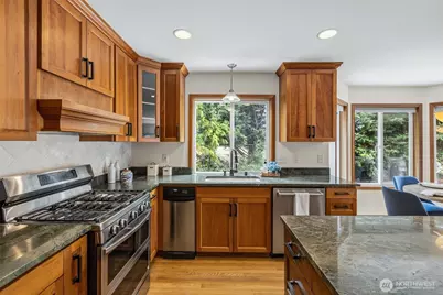 2012 NE Amhurst Court, Poulsbo, WA 98370 - Photo 11