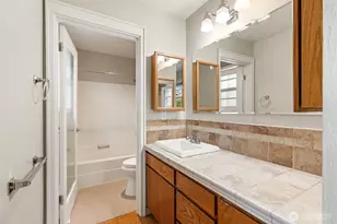 100 Sunnyside Dr, Centralia, WA 98531 - Photo 17