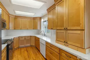 100 Sunnyside Dr, Centralia, WA 98531 - Photo 11