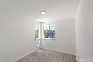 826 NW Highgarden Dr, Bremerton, WA 98311 - Photo 11