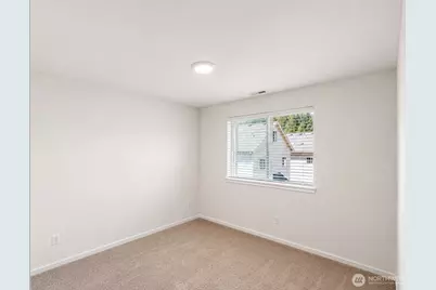 826 NW Highgarden Drive, Bremerton, WA 98311 - Photo 13