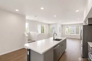 826 NW Highgarden Dr, Bremerton, WA 98311 - Photo 3