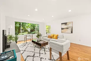 10758 Ashworth Ave N, Seattle, WA 98133 - Photo 9