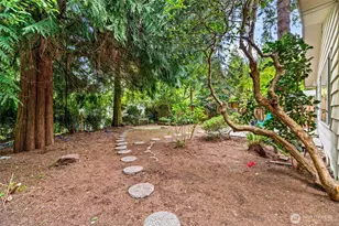 10758 Ashworth Ave N, Seattle, WA 98133 - Photo 31