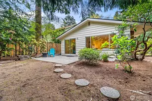 10758 Ashworth Ave N, Seattle, WA 98133 - Photo 29