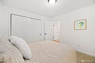 10758 Ashworth Ave N, Seattle, WA 98133 - Photo 23