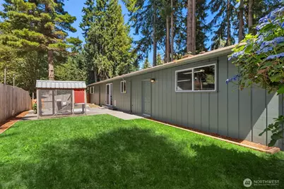 12249 N Madison Avenue NE, Bainbridge Island, WA 98110 - Photo 17