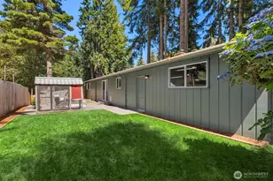 12249 N Madison Ave NE, Bainbridge Island, WA 98110 - Photo 17