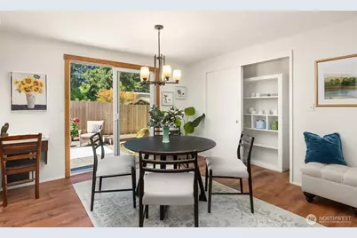 12249 N Madison Avenue NE, Bainbridge Island, WA 98110 - Photo 7